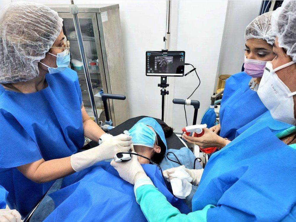 The Chison Portable Ultrasound Device is our dedicated hardwired dual probe handheld ultrasound system that is large enough to make tough clinical decisions, yet small enough.